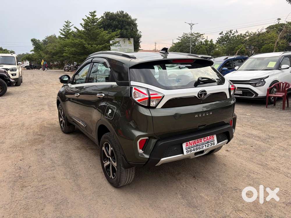 Tata Nexon Xz Plus (hs), 2023, Petrol