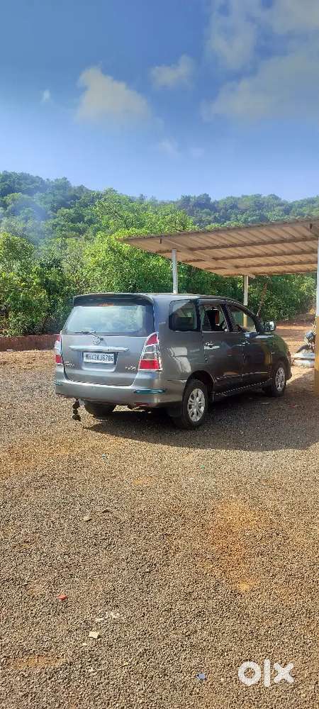 Toyota Innova 2011