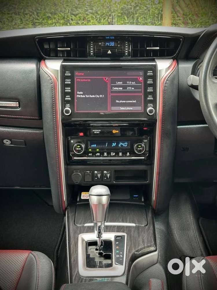 Toyota Fortuner Legender 2026