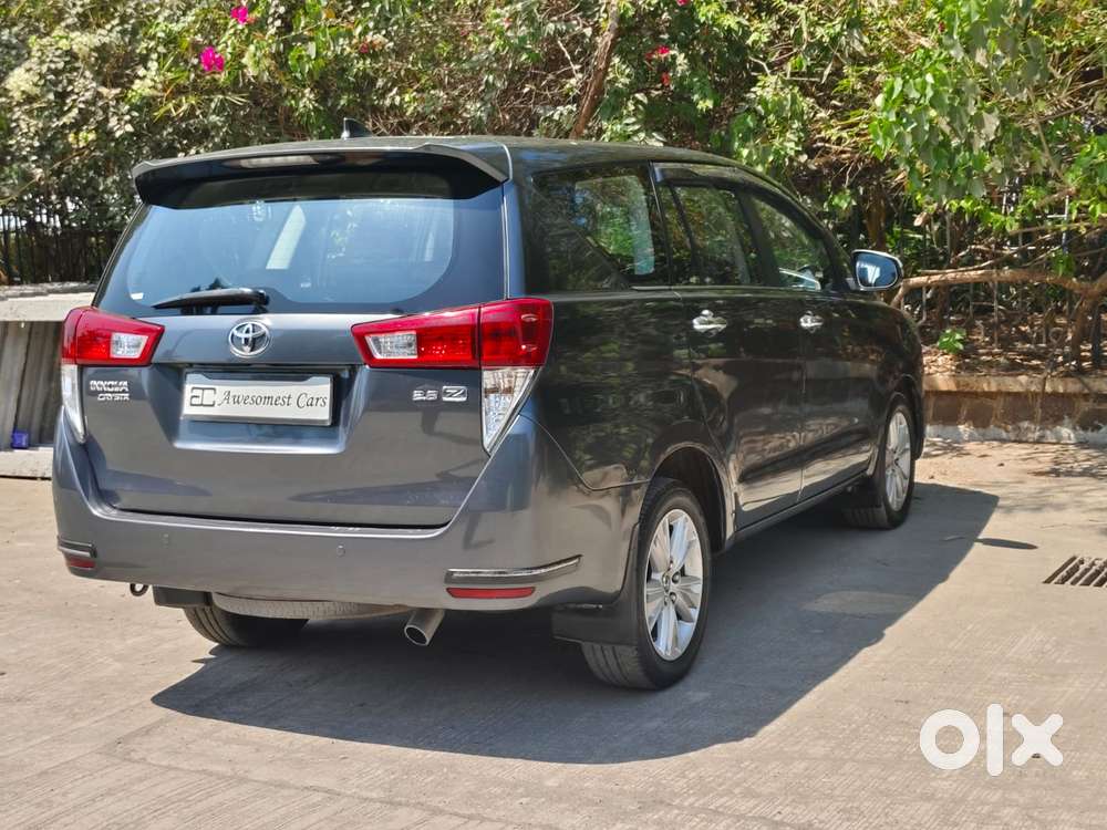 Toyota Innova Crysta