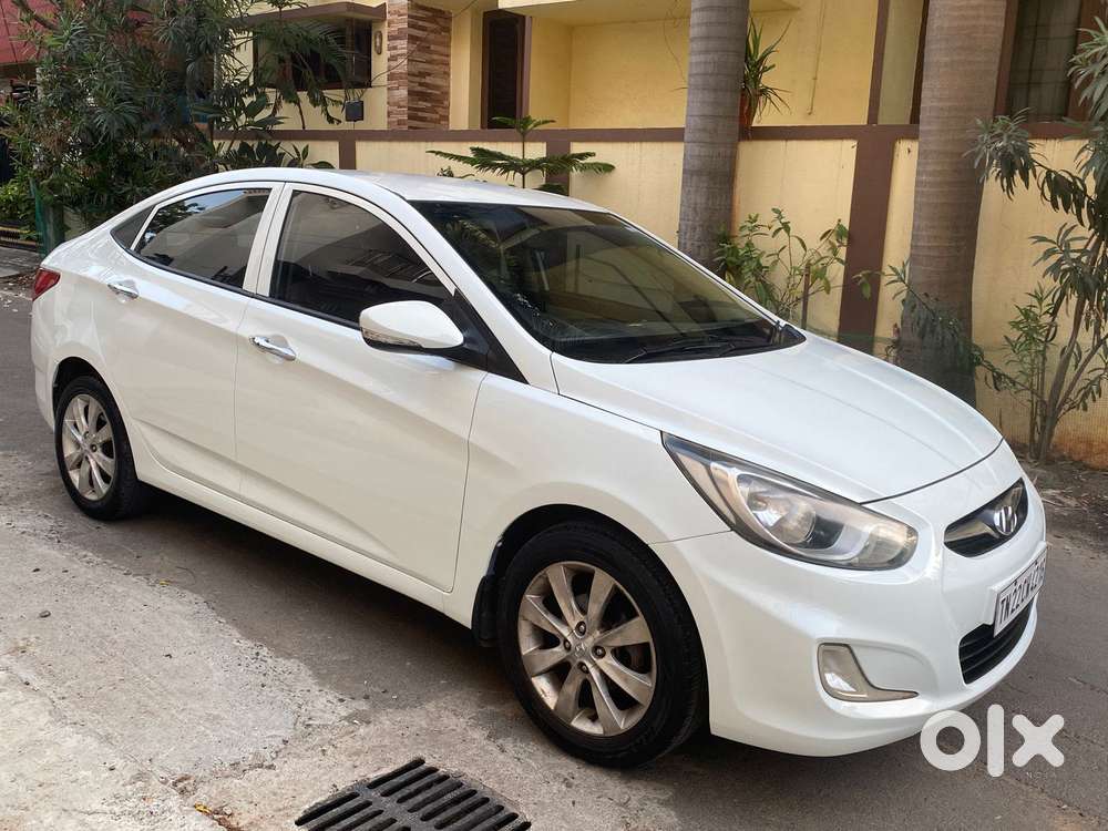 Hyundai Fluidic Verna 1.6 Vtvt S (o) Automatic, 2011, Petrol