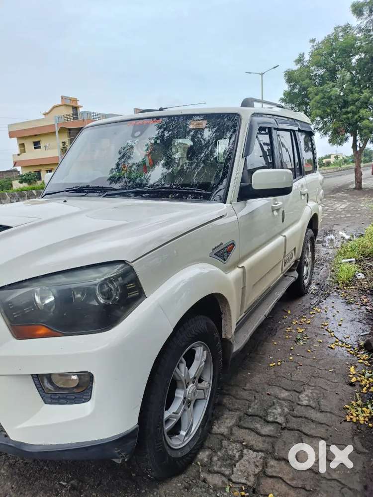 Mahindra Scorpio 2017 Diesel 99999 Km Driven