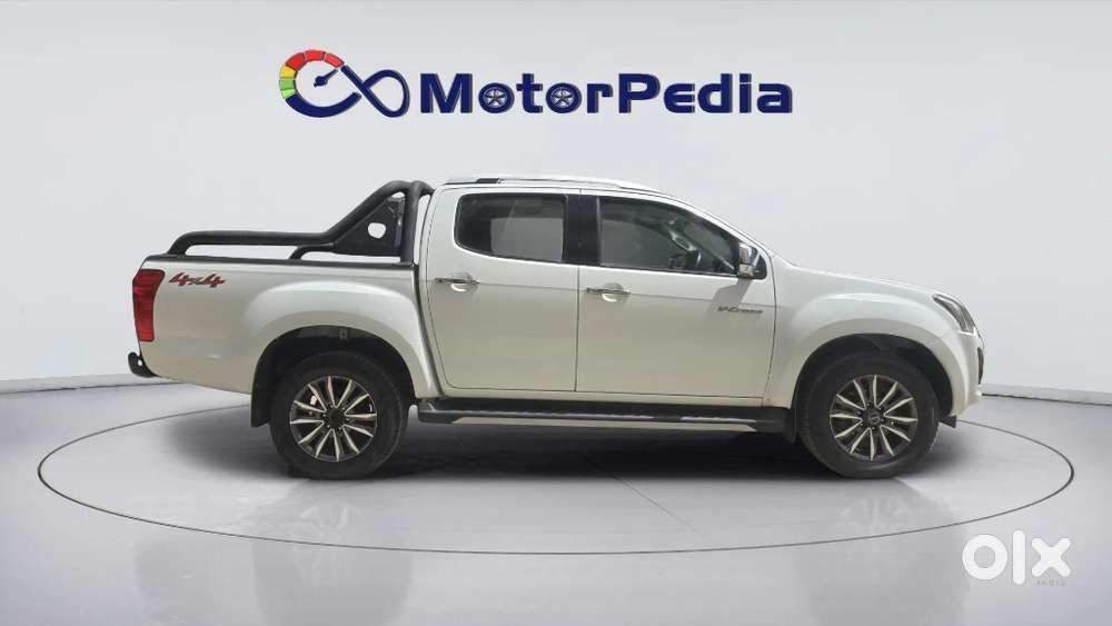 Isuzu V-cross Z 4x4 Mt, 2022, Diesel