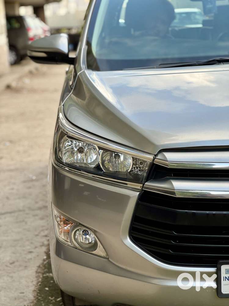 Toyota Innova Crysta 2.8 Gx At 8s, 2017, Diesel