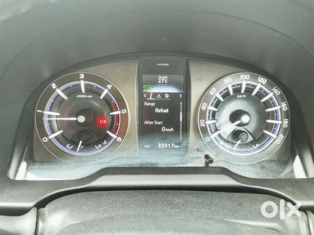 Toyota Innova Crysta [2020-ongoing] 2.4 Zx 7 Str, 2023, Diesel