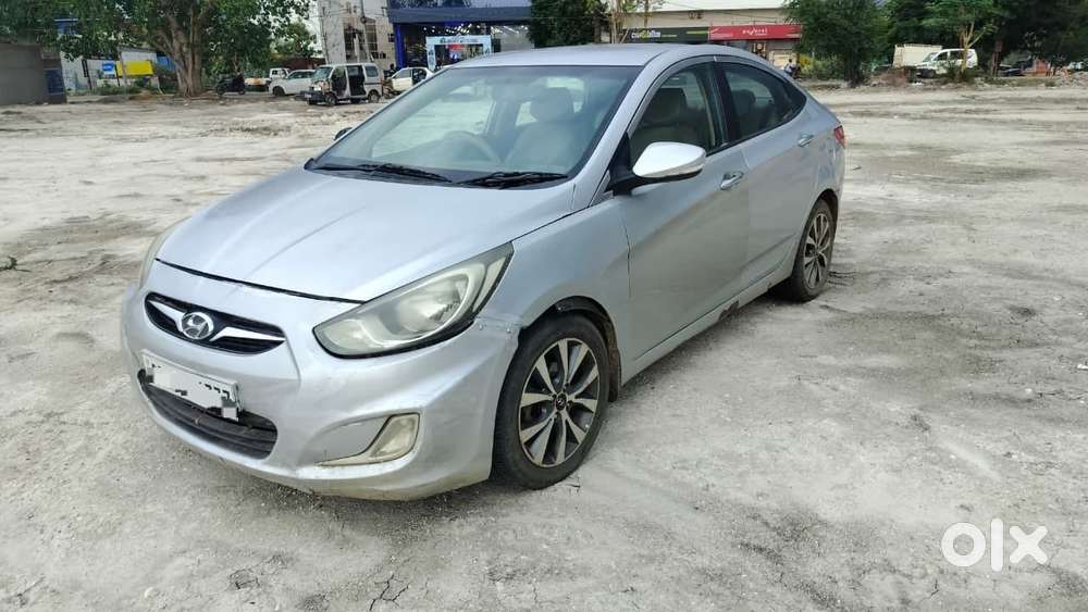 Hyundai Verna 1.6 Sx Crdi (o), 2013