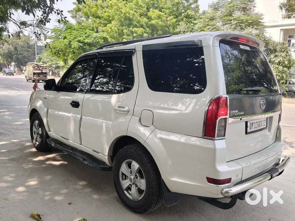 Tata Safari Storme Explorer Edition, 2015, Diesel