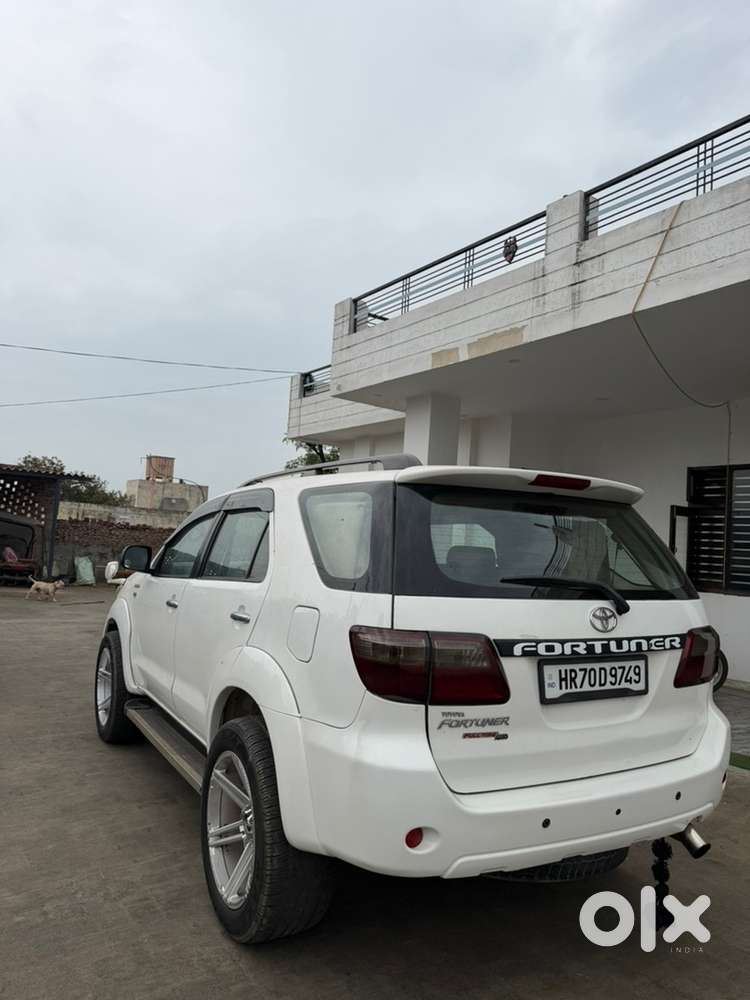 Toyota Fortuner Diesel Manual 2011
