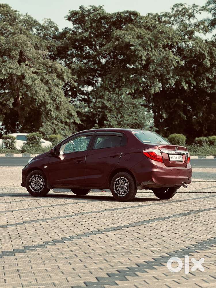 Honda Amaze 2018 Petrol Well Maintained