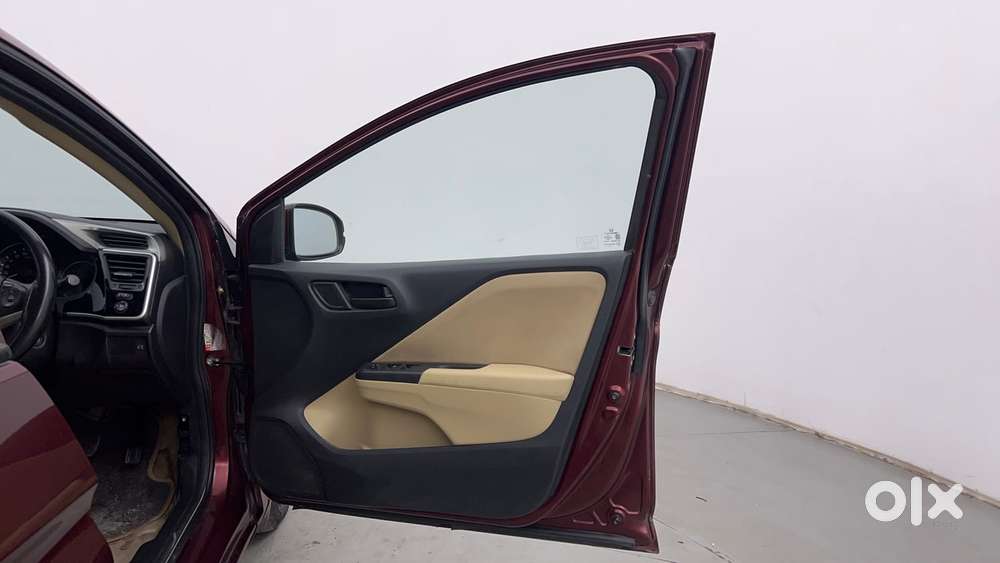 Honda City I-vtec Sv, 2015, Petrol