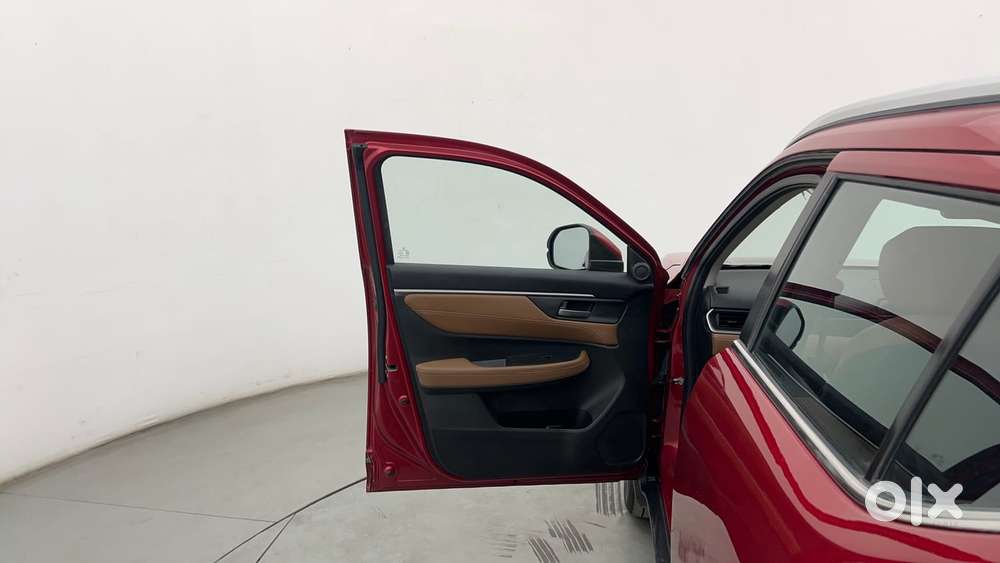 Honda Elevate Zx Mt, 2023, Petrol
