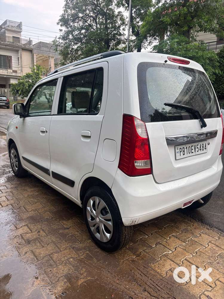 Maruti Suzuki Wagon R 1.0 Vxi (o), 2014, Petrol