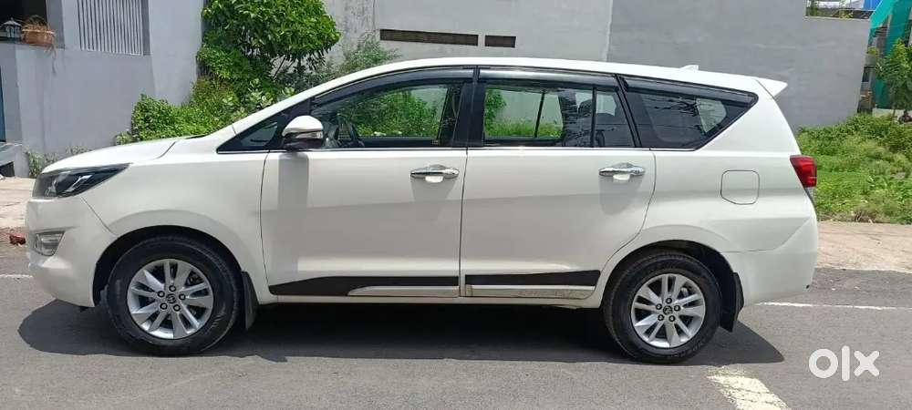 Toyota Innova Crysta 2019