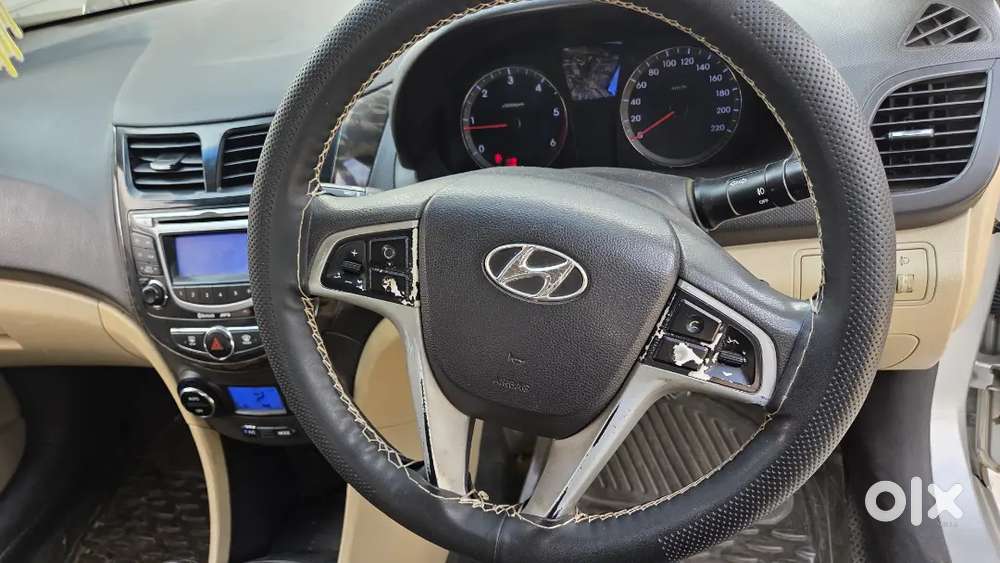 Hyundai Verna Vgt 1.6 Crdi 2011 Model