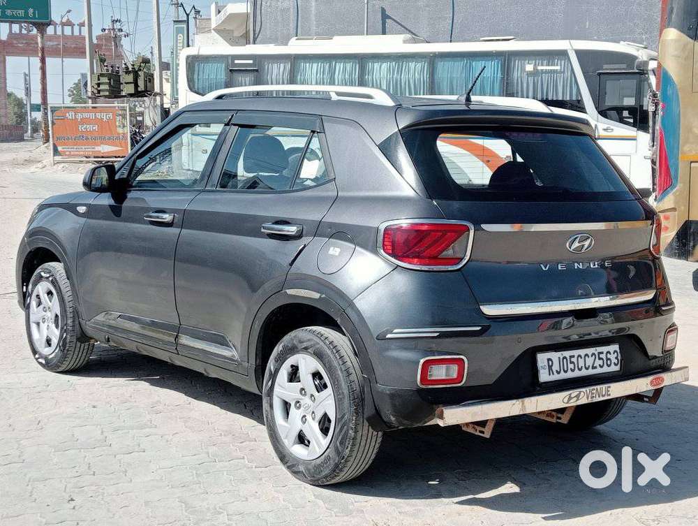 Hyundai Venue S, 2021, Petrol