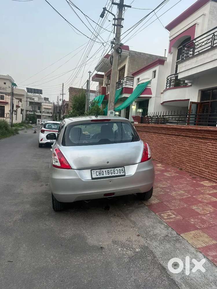Maruti Suzuki Swift Vxi 2016
