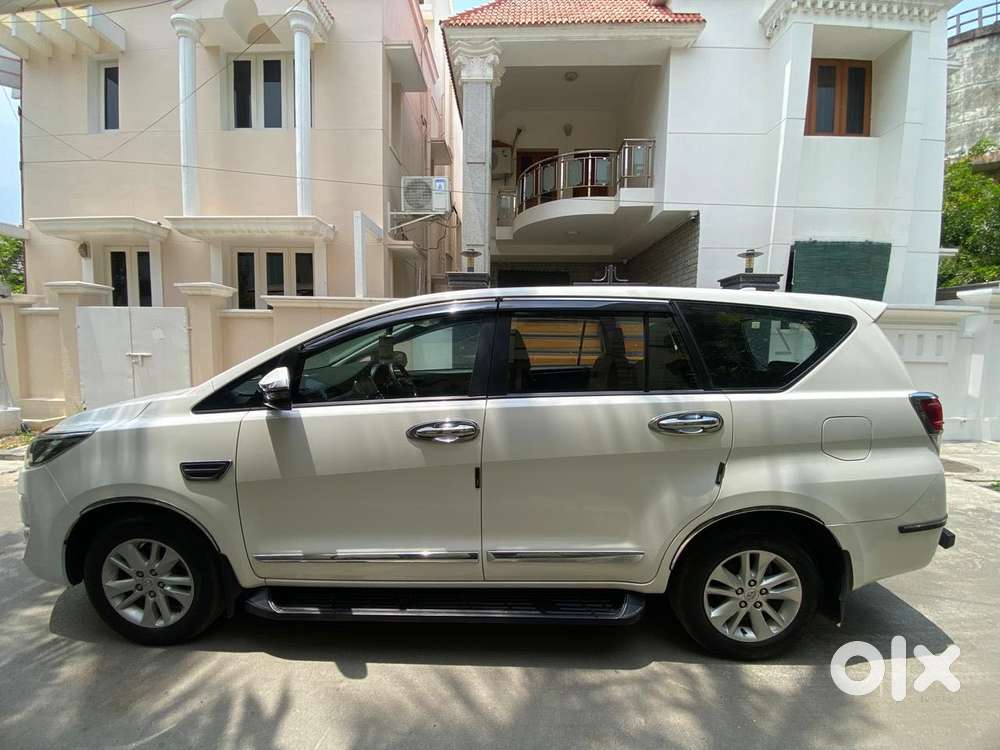 Toyota Innova Crysta [2020-ongoing] 2.4 Gx 7 Str, 2023, Diesel