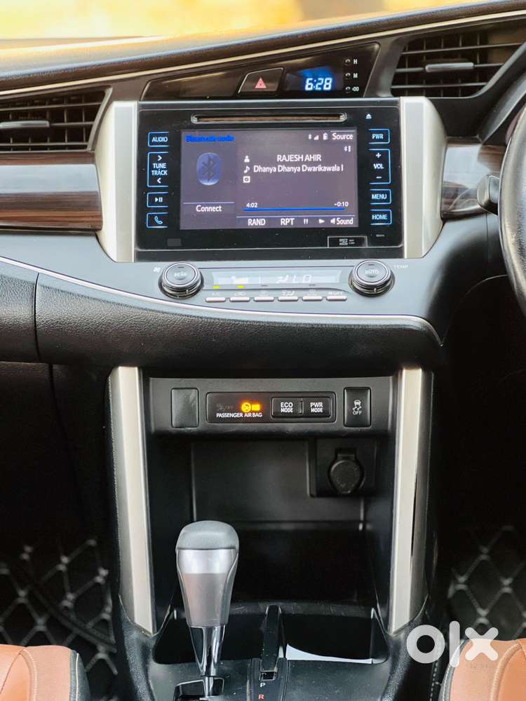 Toyota Innova Crysta 2.8z Automatic, 2018, Diesel