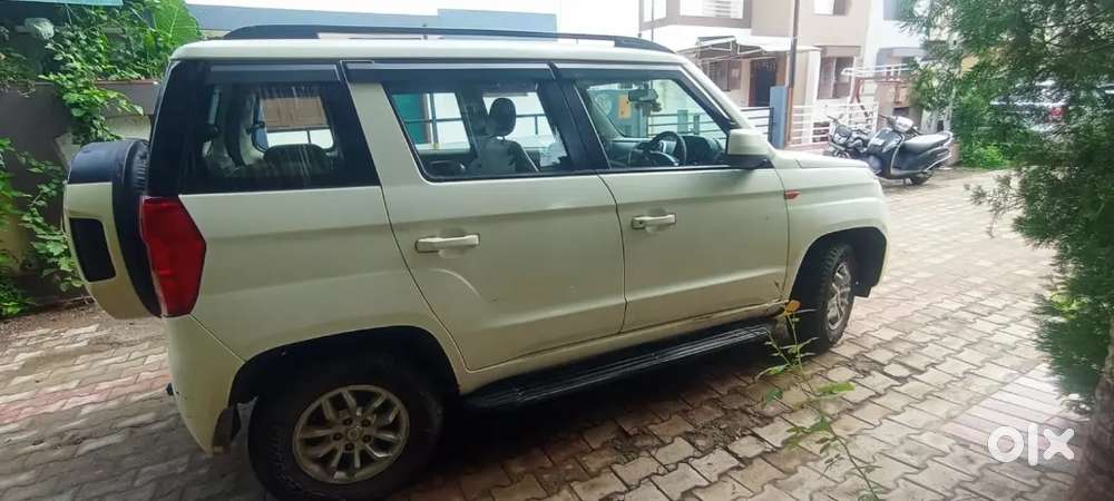 Mahindra Tuv 300 2017