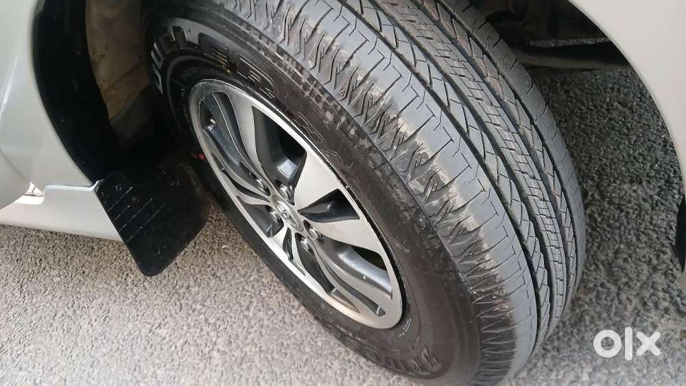 Toyota Innova 2.5 Z Diesel 7 Seater Bs Iv, 2015, Diesel