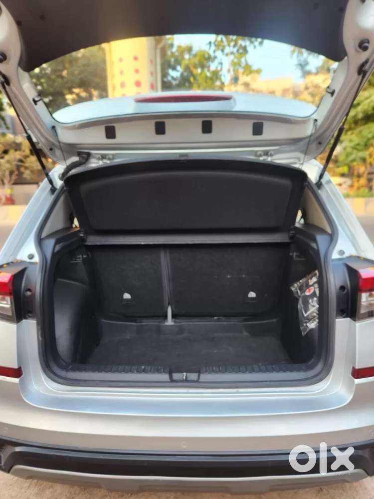 Skoda Kushaq Style 1.0l Tsi At, 2024, Petrol