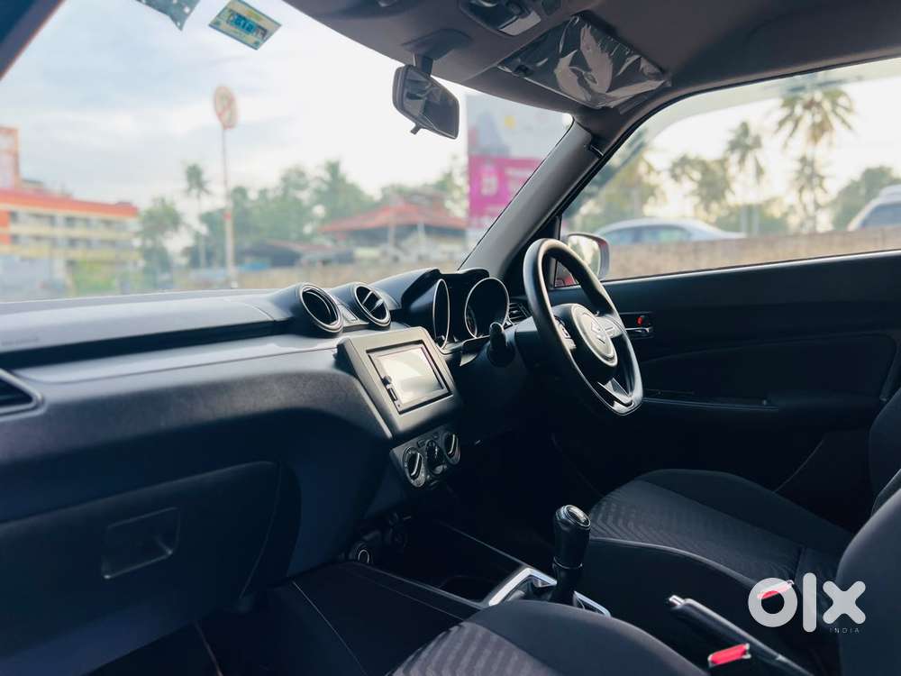 Maruti Suzuki Swift Vxi With Abs, 2019, Petrol
