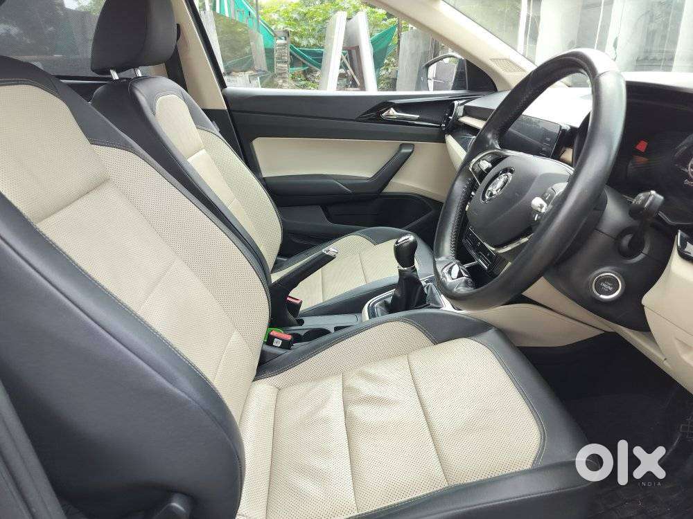Skoda Slavia 1.0 Tsi Style, 2022, Petrol