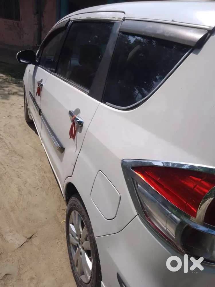 Maruti Suzuki Ertiga 2016 Diesel 100000 Km Driven