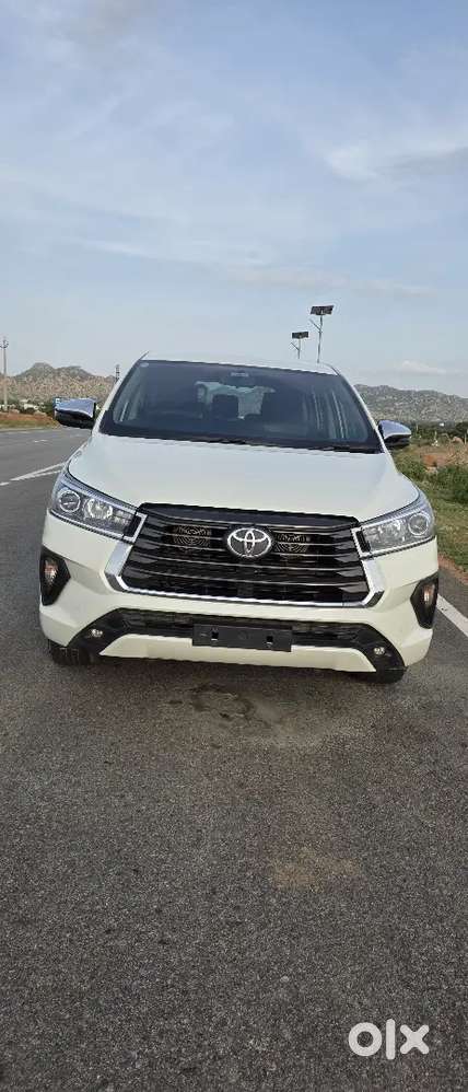 Toyota Innova Crysta 2.4 Z 7 STR 2021