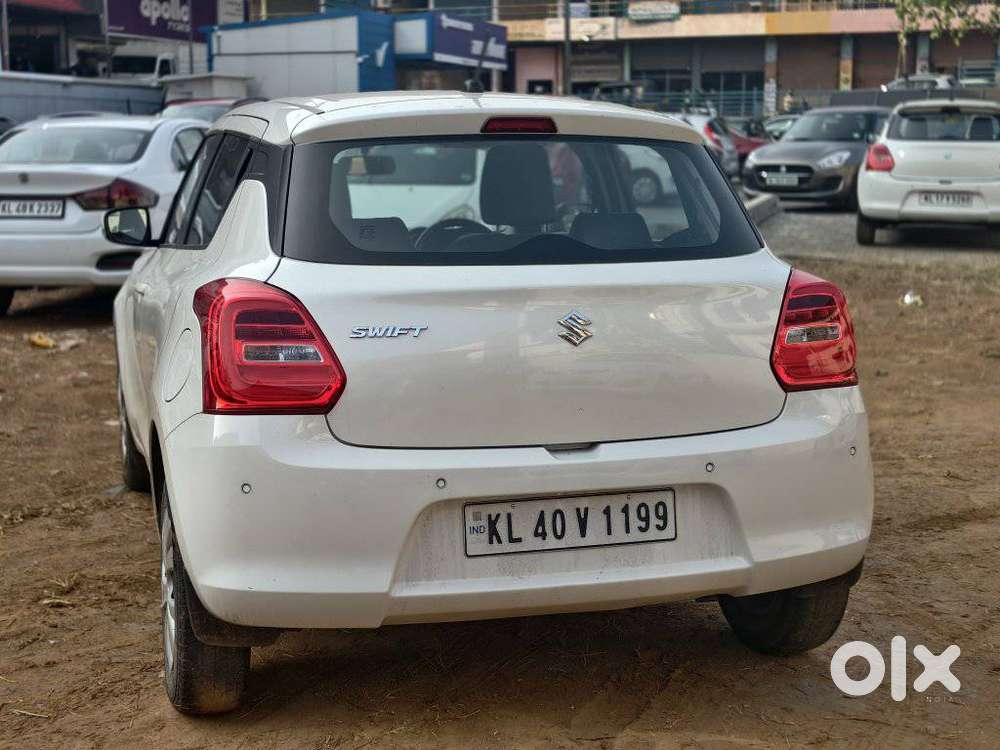 Maruti Suzuki Swift Vxi + Manual, 2023, Petrol