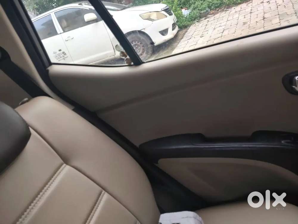 Hyundai I10 2012 Sportz (top Variant) - Single Hand Drivenagar Aap Ek