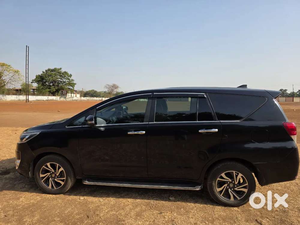 Toyota Innova Crysta 2023 Diesel Well Maintained