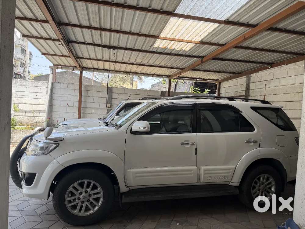 Toyota Fortuner 2012 Diesel Manual