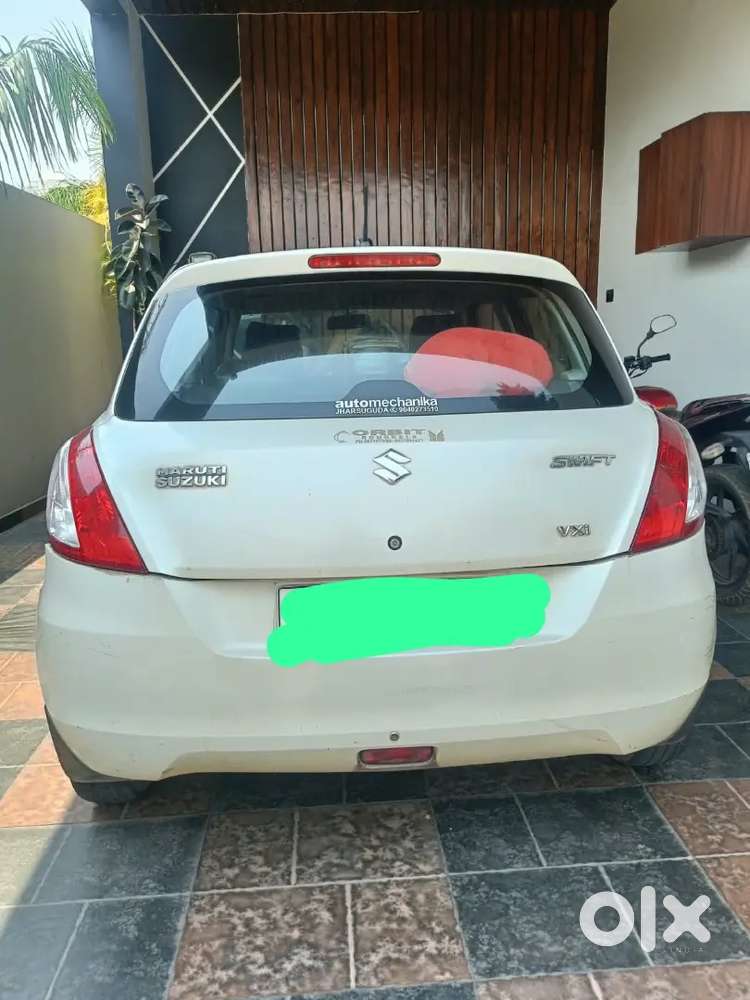 Maruti Suzuki Swift 2013 Petrol Manual