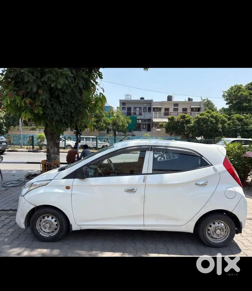 Hyundai Eon Era Plus 2015 Petrol Manual