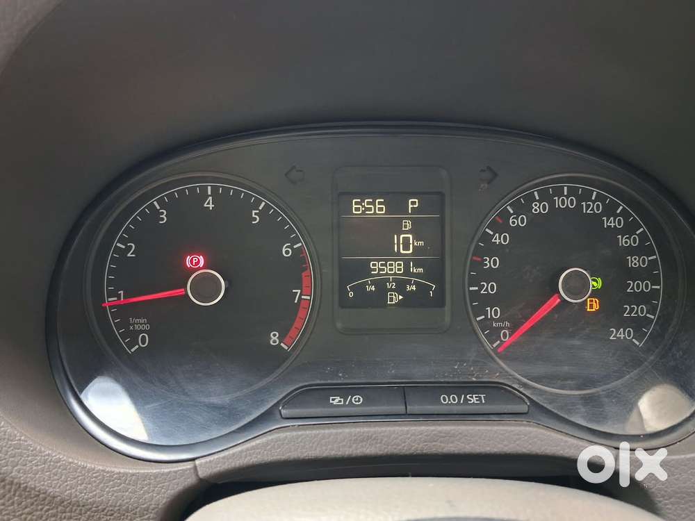 Volkswagen Vento 1.2 Tsi Highline At, 2016, Petrol