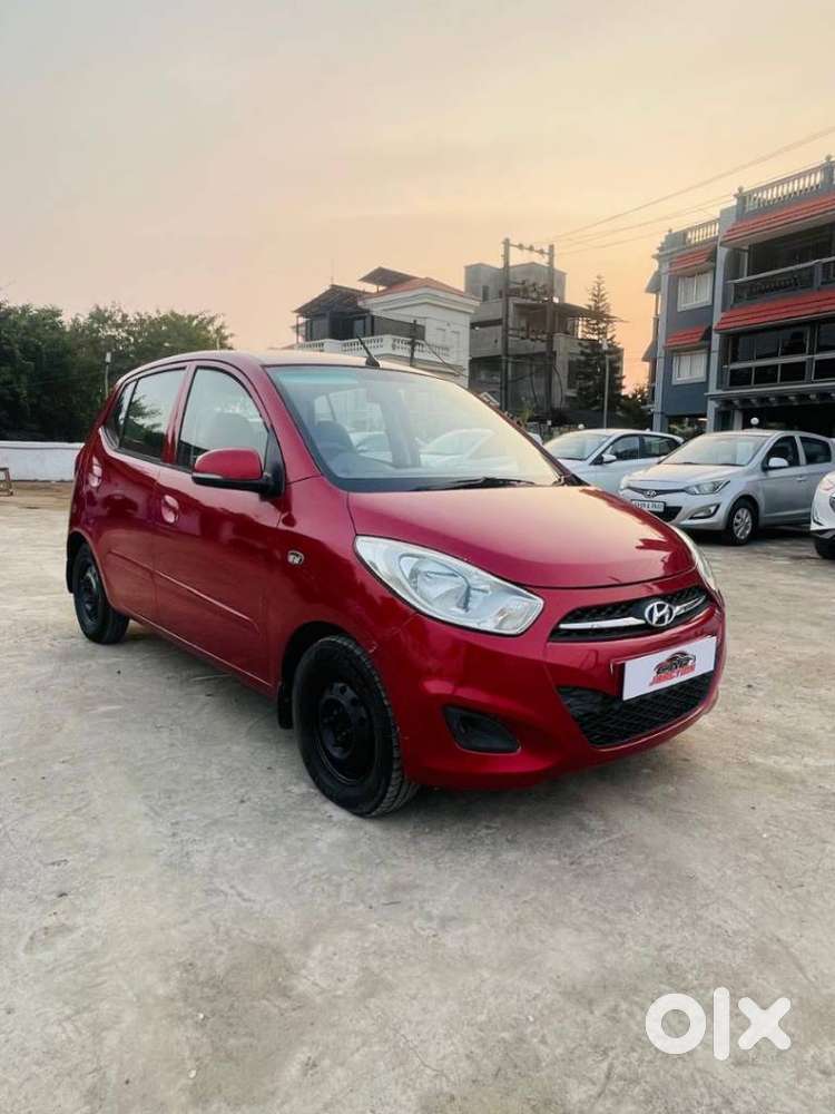 Hyundai I10 Sportz At, 2013, Petrol