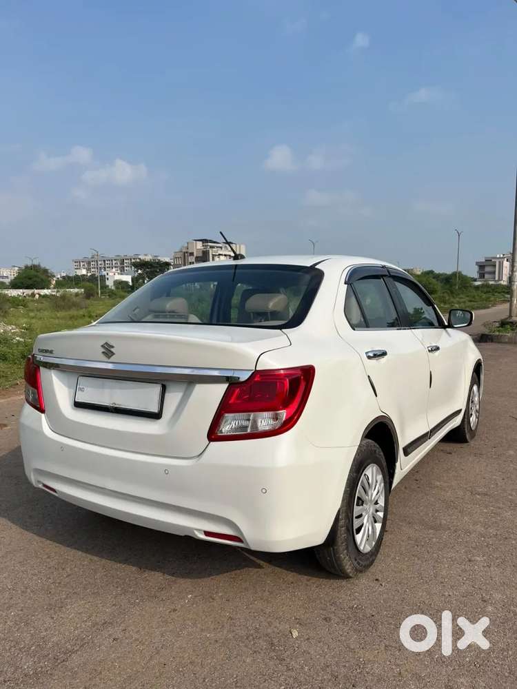 Maruti Suzuki Dzire 1.2 Vxi, 2023, Petrol
