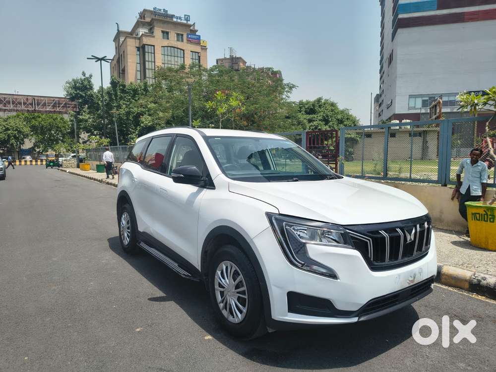 Mahindra Xuv700 Ax 5 Petrol Mt Str (e), 2022, Diesel