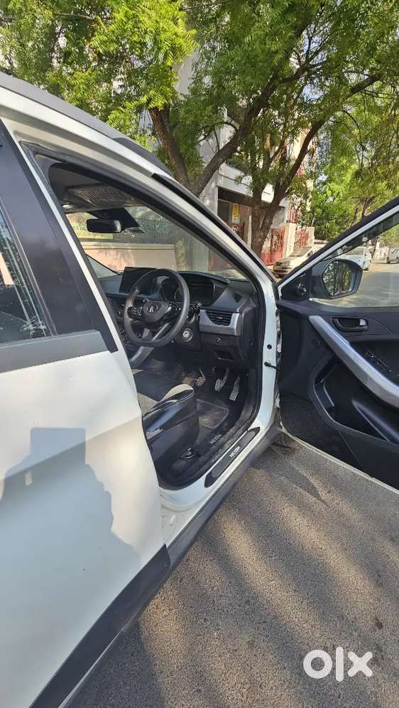 Tata Nexon 2022 Sunroof Manual Diesel Well Maintained
