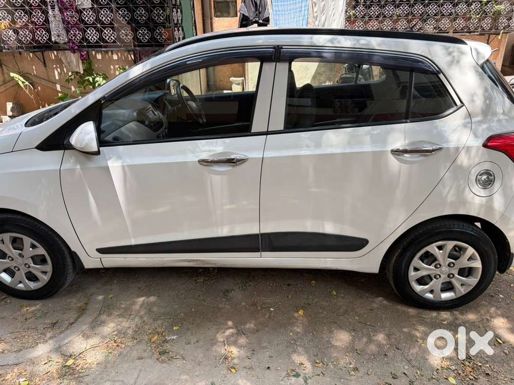 Hyundai Grand I10 2015 Petrol