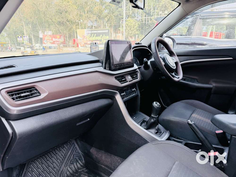 Maruti Suzuki Brezza 1.5 Zxi Plus Smart Hybrid Dual Tone, 2022, Petr..