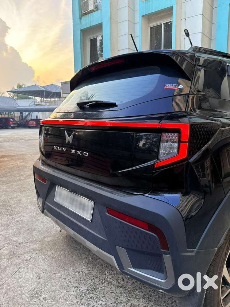 Xuv 3xo Ax5l Luxury Petrol Auto (price Negotiable)