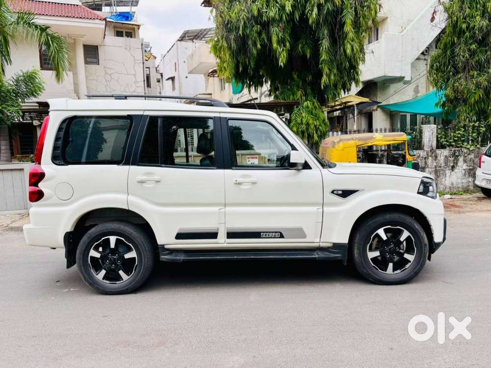 Mahindra Scorpio Classic 2.2 S 11 Mt 7 Str, 2023, Diesel