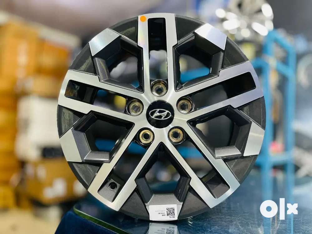 Brand new 16 inch Latest venue creta Diamond cut OEM alloys Set of