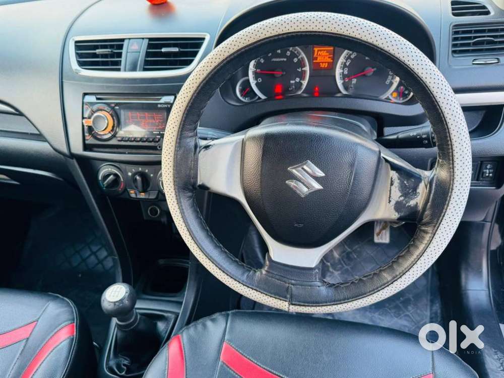 Maruti Suzuki Swift Vxi + Manual, 2013, Petrol