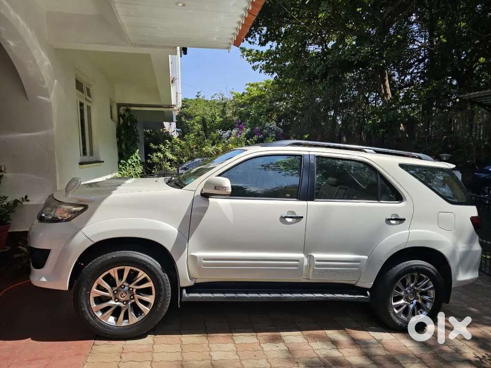 Toyota Fortuner 2013 Company Serviced