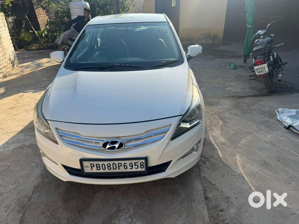 Hyundai Verna Petrol 2017
