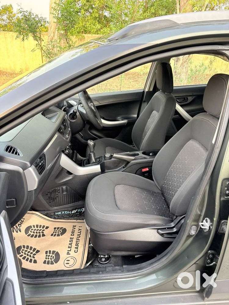 Tata Nexon 1.2 Revotron Xm (s), 2023, Petrol