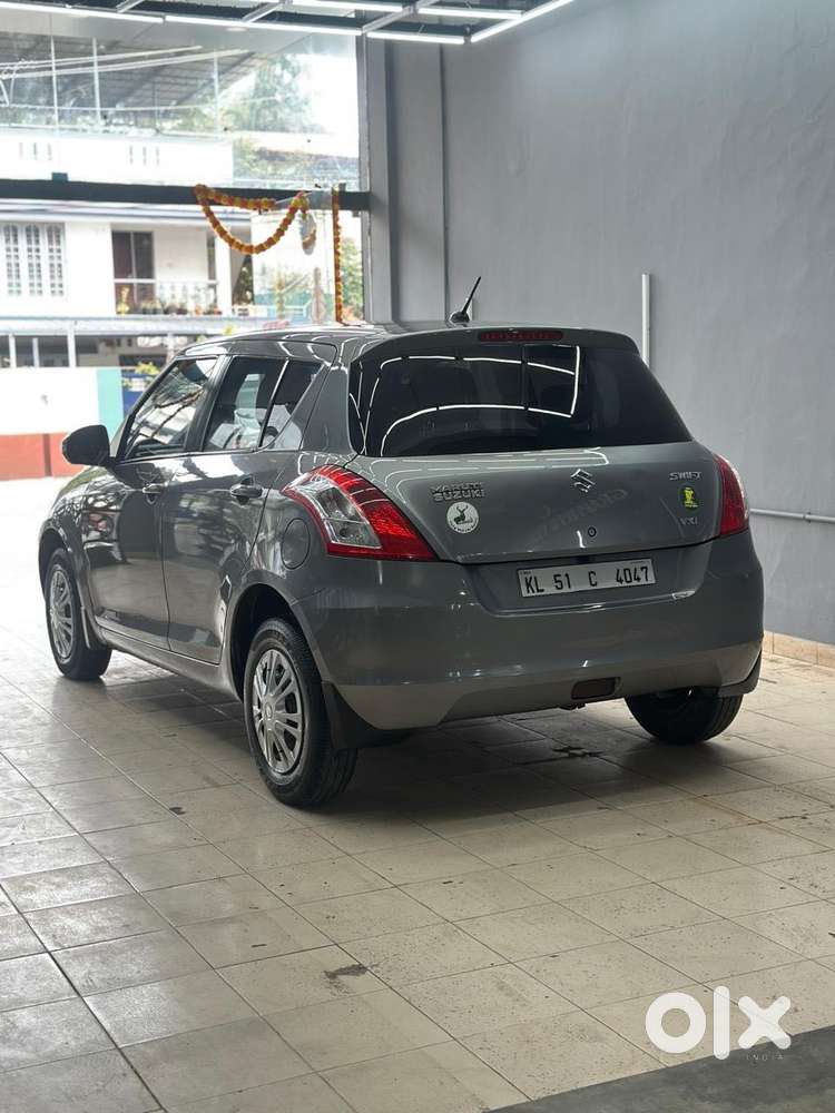 Maruti Suzuki Swift Vxi Glory Limited Edition, 2012, Petrol
